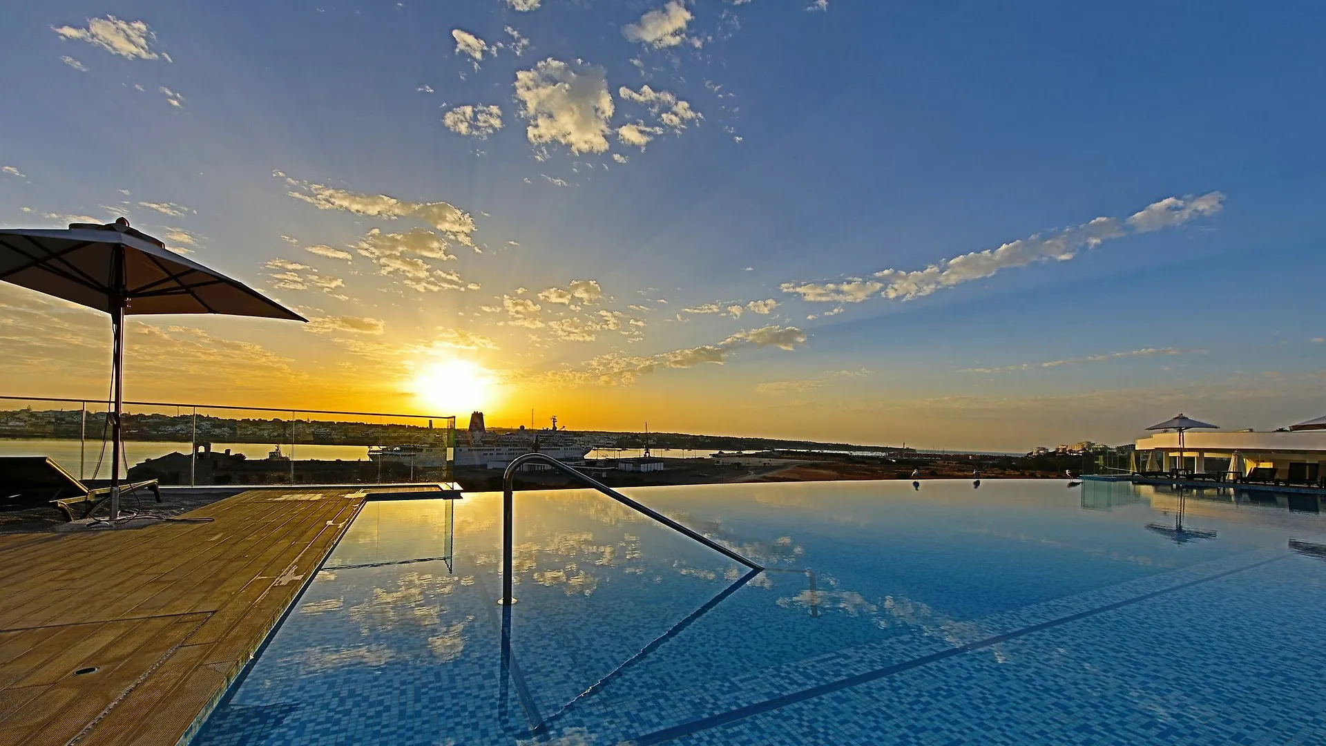 Jupiter Marina Hotel - Couples & Spa (Adults Only) Portimão 4*,  Portugal