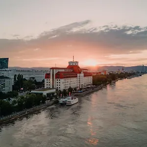 Hotel Hilton Danube Waterfront Wien